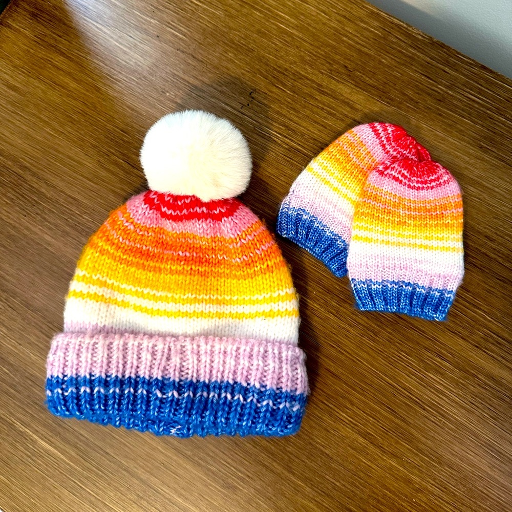 Old Navy Pom Beanie and Matching Mittens 6-12 Months